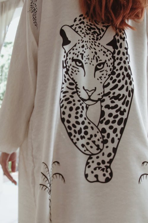 The Rigel Silk Robe in Jaguar - LeeHT